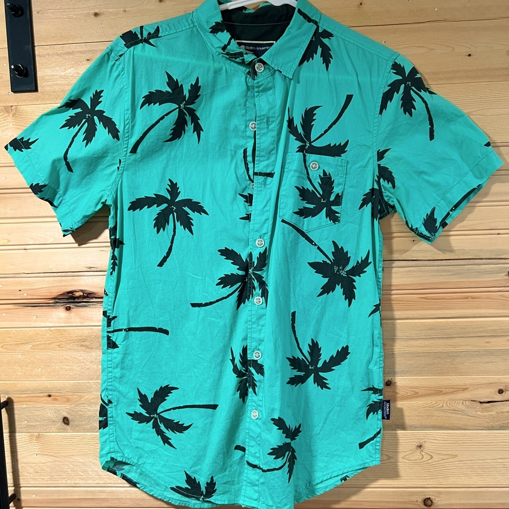 Modern Amusement brand mens tropical palm tree shirt